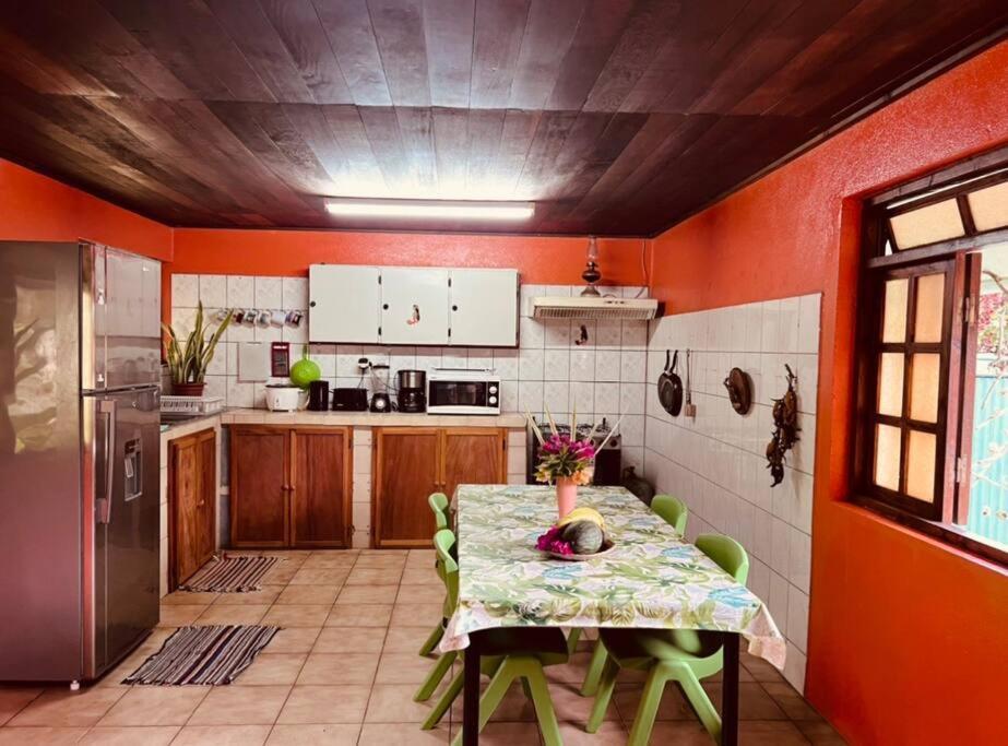 Fare Manuvai Villa Haapu Bagian luar foto